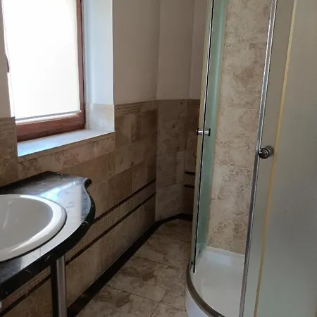 Snieznicki Domek Pokoje Z Prywatnymi Lazienkami Cisza I Gory Stara Moraw *